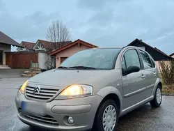 Grau Gebraucht 2003 Citroën C3 Exclusive Kleinwagen | 1.750 € (Etwas zu teuer)