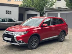 Rot Gebraucht 2017 Mitsubishi Outlander Edition SUV | 14.700 € (Guter Preis)