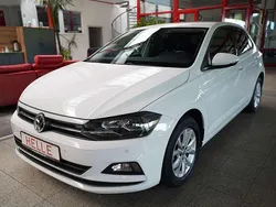 Pure white (metallic) Gebraucht 2018 VW Polo Highline Kleinwagen | 16.990 € (Etwas zu teuer)