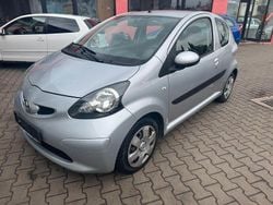 Grau Gebraucht 2006 Toyota Aygo Cool Kleinwagen | 2.290 € (Fairer Preis)
