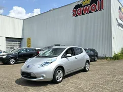 Silber Gebraucht 2012 Nissan Leaf Kleinwagen | 4.450 € (Guter Preis)