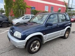 Grün Gebraucht 2000 Suzuki Vitara SUV | 1.900 €