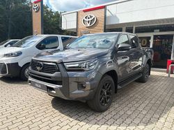 Grau Neu 2025 Toyota HiLux Abholung | 62.490 € (Teuer)