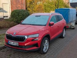 Rot Gebraucht 2022 Skoda Karoq Style SUV | 22.200 € (Superpreis)