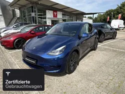 Blau Gebraucht 2024 Tesla Model Y RWD SUV | 37.800 € (Guter Preis)
