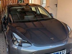 Grau Gebraucht 2022 Tesla Model 3 Standard Range Limousine | 29.900 € (Fairer Preis)