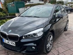 Schwarz Gebraucht 2015 BMW 220 Active Tourer Performance Van / Kleinbus | 18.800 € (Fairer Preis)