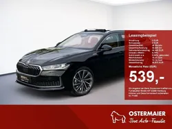 Onyxschwarz Gebraucht 2024 Skoda Superb LAURIN & KLEMENT Kombi | 42.280 € (Teuer)