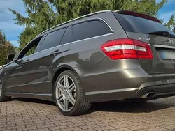 Beige Gebraucht 2011 Mercedes E250 Avantgarde Kombi | 7.299 € (Fairer Preis)