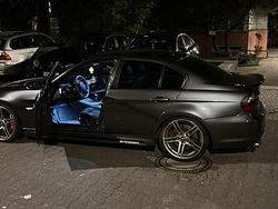 Grau Gebraucht 2006 BMW 330 Limousine | 6.000 € (Fairer Preis)