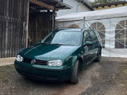 Grün Gebraucht 2000 VW Golf IV Kombi | 1.000 € (Fairer Preis)