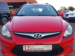 Rot Gebraucht 2010 Hyundai i30 Kombi | 3.999 € (Guter Preis)