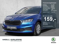 Raceblau metallic Gebraucht 2022 Skoda Fabia Ambition Limousine | 14.480 € (Guter Preis)
