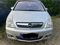 Silber Gebraucht 2006 Opel Meriva Edition Van / Kleinbus | 2.750 € (Fairer Preis)