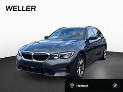 Mineralgrau (grau) Gebraucht 2020 BMW 320 Comfort Edition Kombi | 24.390 € (Guter Preis)