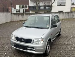 Grau Gebraucht 2003 Daihatsu Cuore Kleinwagen | 1.999 € (Etwas zu teuer)