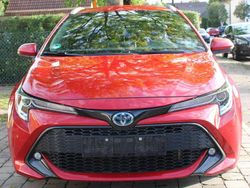 Rot Gebraucht 2019 Toyota Corolla Club Kombi | 18.900 € (Fairer Preis)