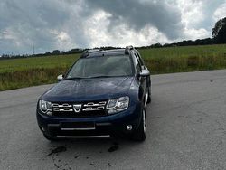 Blau Gebraucht 2015 Dacia Duster Celebration SUV | 6.900 € (Fairer Preis)