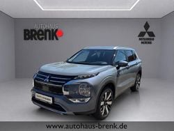 Grau Gebraucht 2025 Mitsubishi Outlander P-HEV Intro Edition SUV | 45.850 € (Guter Preis)
