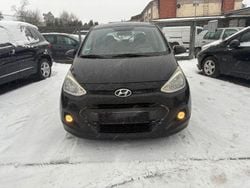Schwarz Gebraucht 2015 Hyundai i10 Trend Kleinwagen | 5.600 € (Guter Preis)