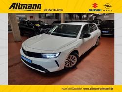 Weiß Gebraucht 2024 Opel Astra Enjoy Limousine | 20.880 € (Guter Preis)