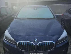 Blau Gebraucht 2019 BMW 225 Active Tourer iPerformance Van / Kleinbus | 17.500 € (Fairer Preis)