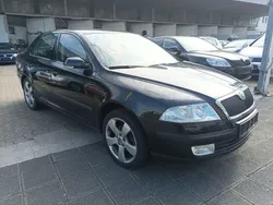 Grau Gebraucht 2007 Skoda Octavia Ambiente Limousine | 1.900 € (Guter Preis)