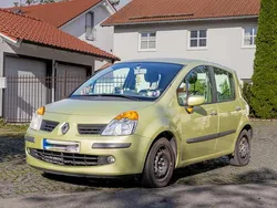 Grün Gebraucht 2005 Renault Modus Authentique Van / Kleinbus | 900 € (Superpreis)