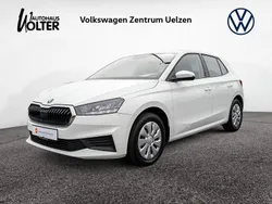 Weiß Gebraucht 2021 Skoda Fabia Active Limousine | 13.720 € (Fairer Preis)