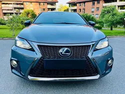 Grau Gebraucht 2018 Lexus CT200h Dynamic Line Limousine | 15.790 € (Fairer Preis)