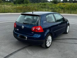 Blau Gebraucht 2006 VW Golf V Kleinwagen | 1.900 € (Guter Preis)