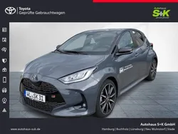 Grau Neu 2025 Toyota Yaris Hybrid Sport Kleinwagen | 34.480 € (Etwas zu teuer)
