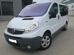 Weiß Gebraucht 2013 Opel Vivaro Van | 8.950 € (Teuer)