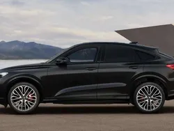 Mythosschwarz metallic Neu 2025 Audi SQ5 Sportback Edition .1 SUV | 85.738 € (Superpreis)