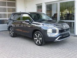 Grau Neu 2025 Mitsubishi Outlander P-HEV Edition SUV | 53.490 €