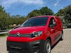 Rot Gebraucht 2019 Citroën Berlingo Van / Kleinbus | 9.999 €