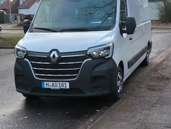 Weiß Gebraucht 2024 Renault Master | 26.500 € (Etwas zu teuer)