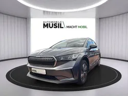 Graphitegrau metallic Gebraucht 2023 Skoda Enyaq iV Loft SUV | 34.799 € (Guter Preis)