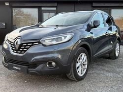 Grau Gebraucht 2018 Renault Kadjar LIMITED SUV | 10.950 € (Fairer Preis)