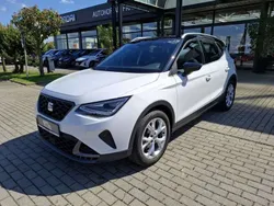 Weiß/midnight schwarz Gebraucht 2022 Seat Arona FR SUV | 18.969 € (Fairer Preis)