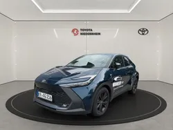 Midnight teal metallic/ dach schwarz Gebraucht 2023 Toyota C-HR Team SUV | 29.888 € (Fairer Preis)