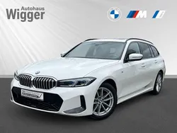 Alpinweiss iii Gebraucht 2024 BMW 320 M Sport Kombi | 46.400 € (Teuer)