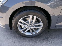 Delfingrau metallic delfingrau metallic Neu 2025 VW Touran Highline Van / Kleinbus | 43.454 €