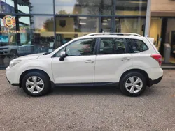 Weiß Gebraucht 2015 Subaru Forester Exclusive+ SUV | 9.900 € (Fairer Preis)