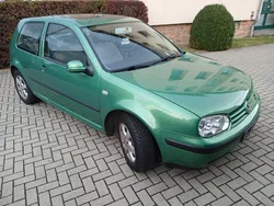Grün Gebraucht 2002 VW Golf IV Limousine | 800 € (Superpreis)