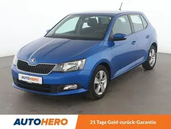 Blau Gebraucht 2017 Skoda Fabia Ambition Kleinwagen | 9.940 € (Fairer Preis)