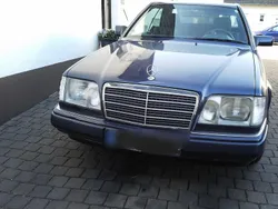 Blau Gebraucht 1994 Mercedes 220 Coupé | 11.600 €