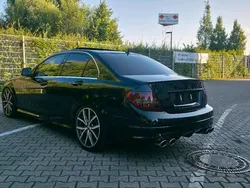 Schwarz Gebraucht 2007 Mercedes C320 Limousine | 8.000 €