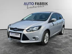Grau Gebraucht 2013 Ford Focus Titanium Limousine | 6.999 € (Fairer Preis)