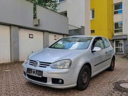 Grau Gebraucht 2005 VW Golf V Coupé | 3.500 € (Fairer Preis)